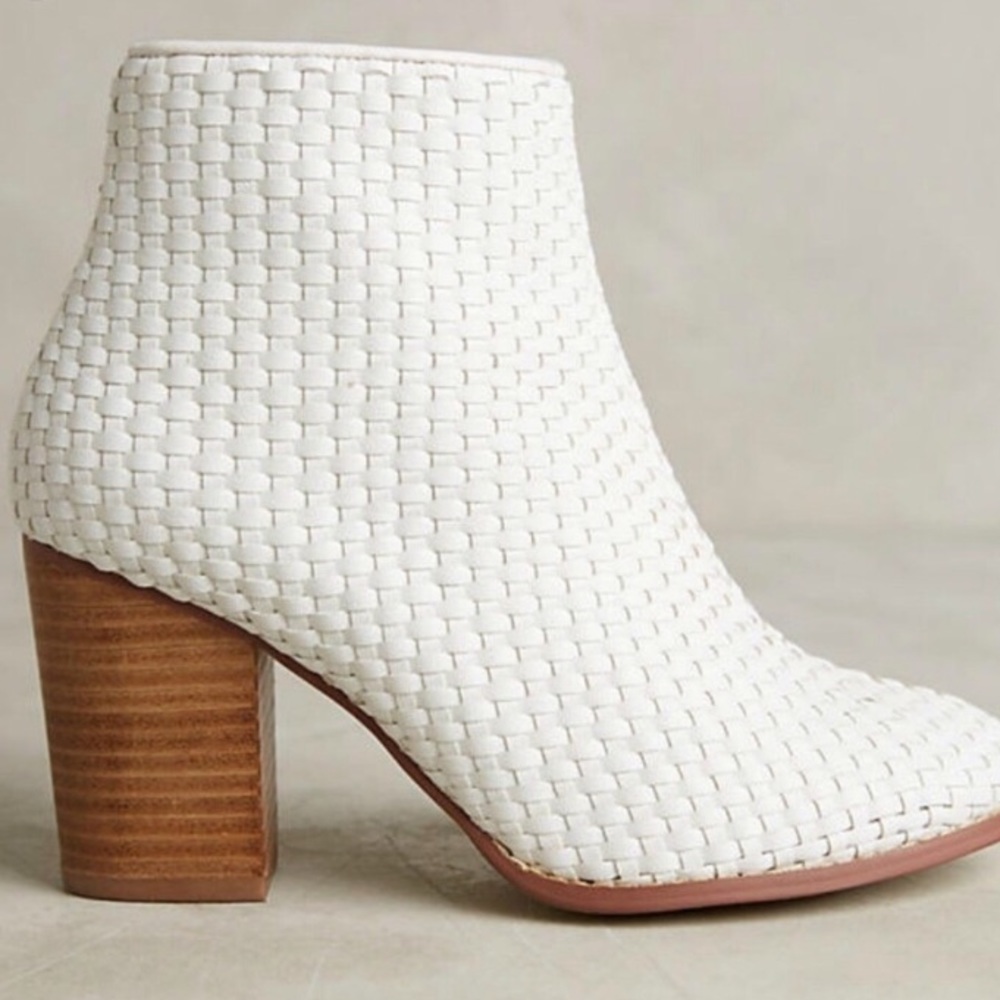 Billy Ella White Stitch Ankle Booties